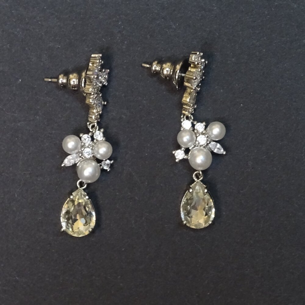 Olive & Piper Blair drops earrings - NWOT